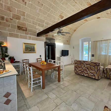 Il Vecchio Carrubo - Villa Con Piscina A Sfioro Macchia di Monte Esterno foto